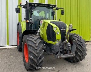 ARION 650 CMATIC T4 Straddle tractors