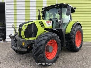 ARION 660 CMATIC BUSINESS Silage facer bucket
