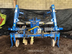 BINEUSE TYPE ECONET 6 RANGS Maize harvester for Combine Harvester