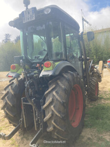 NEXOS 230 VE CABINE 4RM T4I Tracteur agricole