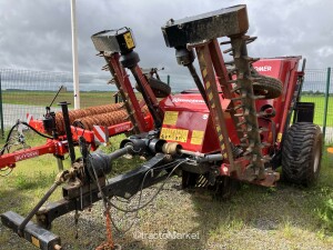 RAMASSEUSE DE PIERRE STONEBEAR Farm Tractors