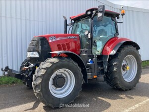 PUMA 150 CVX Combine harvester