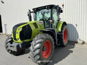 ARION 610 CIS Combine Harvester and Accessories