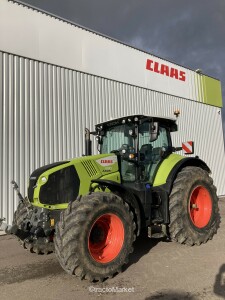 AXION 830 - S5 SUR MESURE Tractors