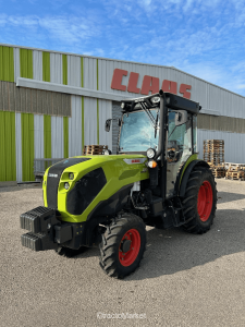 NEXOS 230 S Farm Tractors