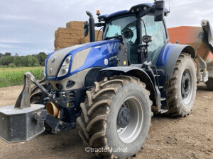 TRACTEUR N-H T7.275 HD Shredders