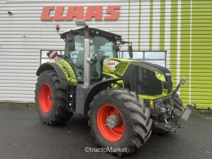 AXION 850 CMATIC Forage Harvester and Accessories