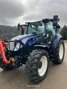 TRACTEUR NH T5-120 DYNAMIQUE Combine harvester