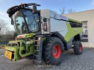 LEXION 6600 E5 Harvesting Equipment