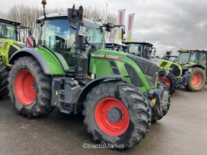 716 VARIO POWER Round baler