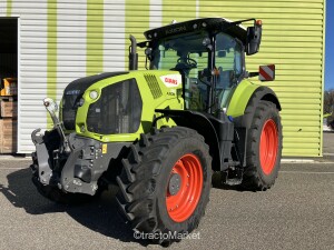 AXION 810 CIS Forage wagon - straw shredder