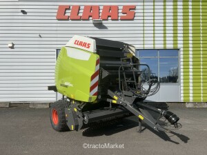 VARIANT 465 RC Forage wagon - straw shredder