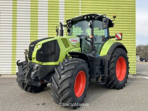 AXION 800 HEXASHIFT LS+ Forage wagon - straw shredder