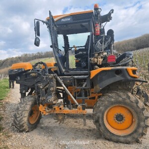 ENJAMBEUR 240 Tractors