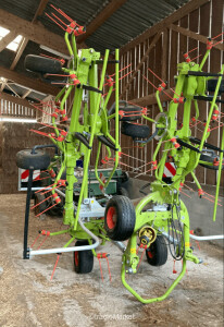 VOLTO 900 Combine Harvester and Accessories