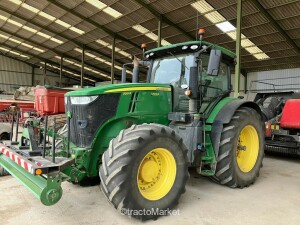 TRACTEUR JD 7210R Home
