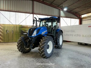 TRACTEUR T6.165 Forage wagon - straw shredder