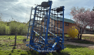 VIBROCULTEUR SBM V830 SS Seedbed preparation combine